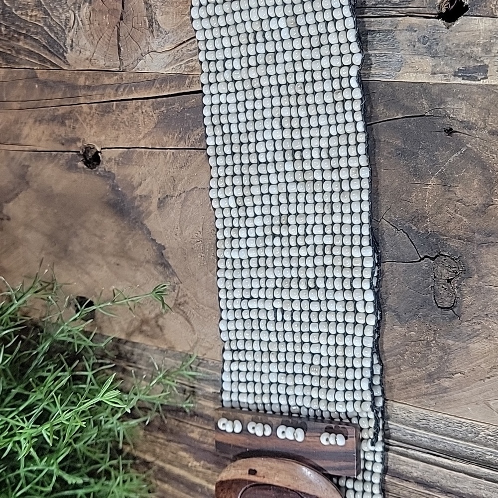 3/$10 *Stretchy Shell & Wood Belt 32+ - Picture 5 of 10